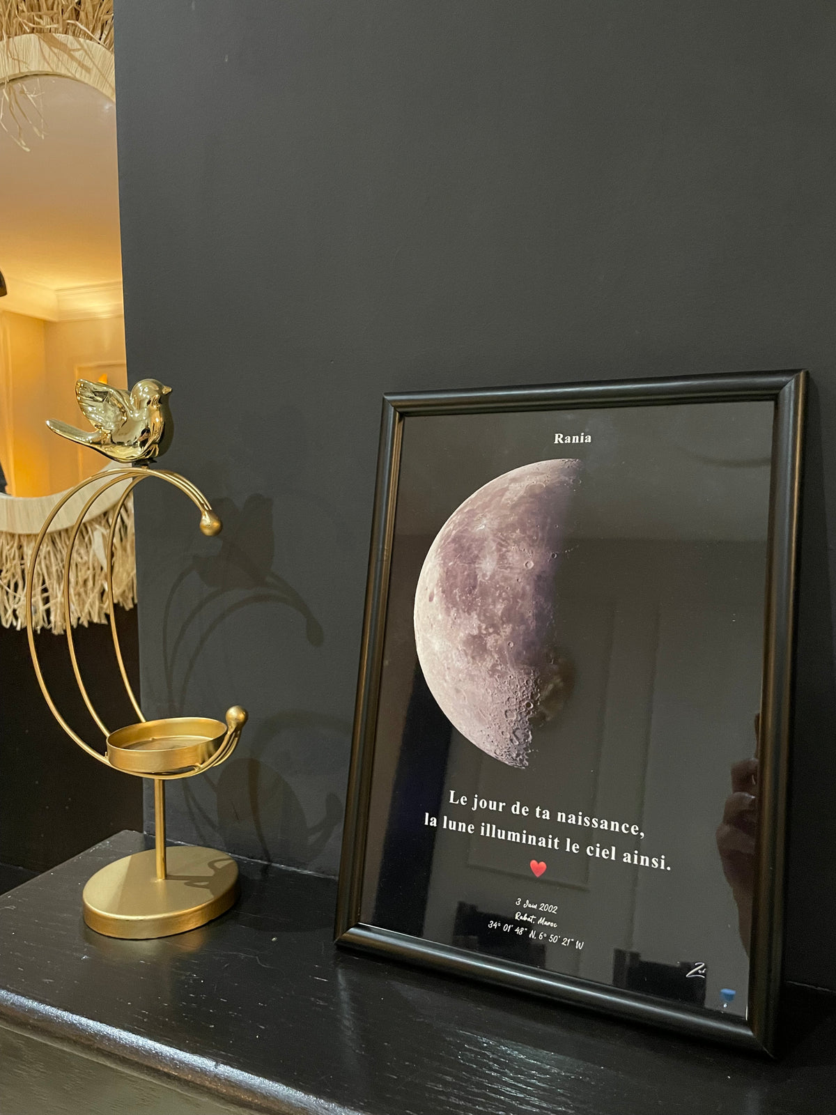 Moon Frame